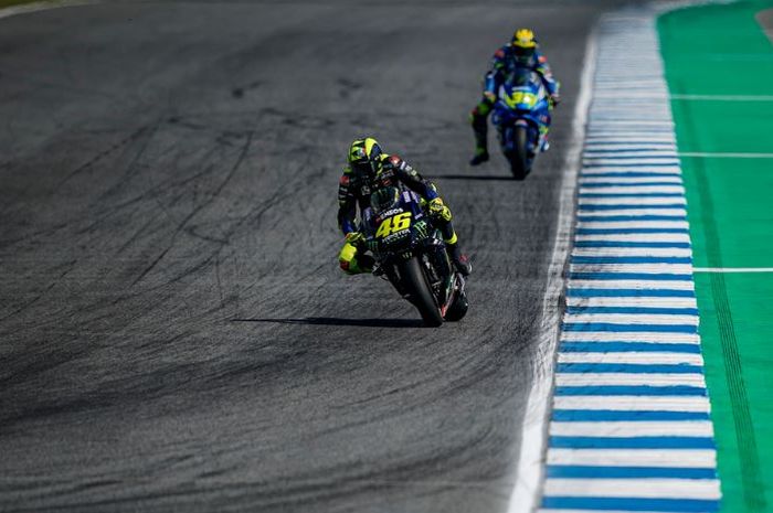 Pembalap Monster Energy Yamaha, Valentino Rossi saat melakoni balapan MotoGP Thailand 2019, Minggu (6/10/2019)