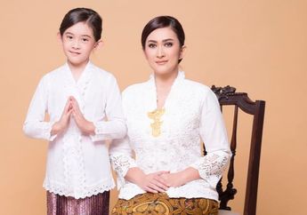 Lestarikan Budaya Bangsa, Nafa Urbach Kenalkan Bahasa Jawa kepada Puterinya Sejak Dini
