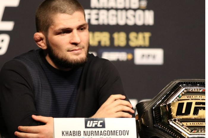 Petarung UFC asal Rusia, Khabib Nurmagomedov, saat mengikuti konferensi pers UFC 249. 