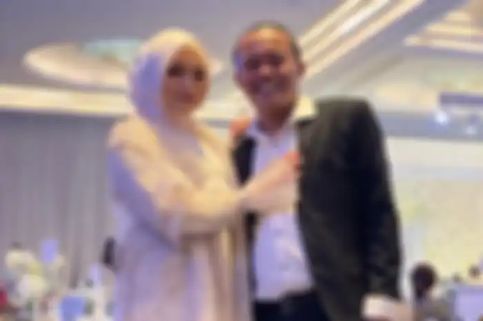 Nathalie Holscher dan Sule hadir dalam acara syukuran Aurel dan Atta