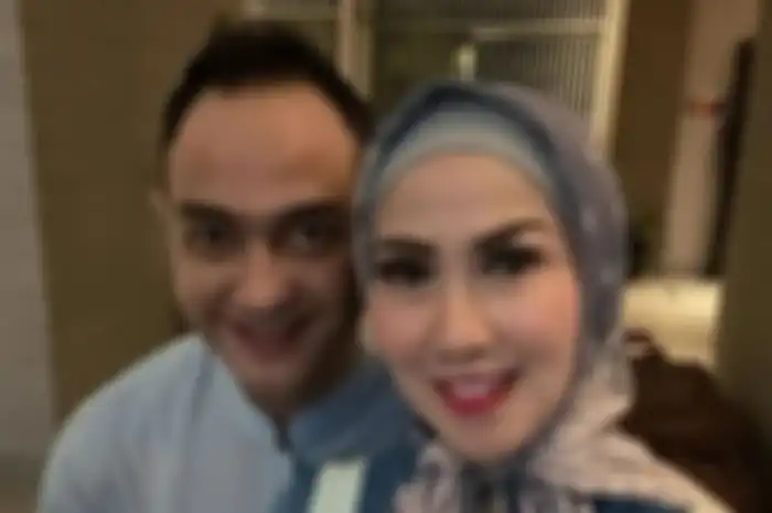 Ferry Irawan yang dituding telah melakukan kekerasan dalam rumah tangga (KDRT) justru merasa ditumbalkan oleh Venna Melinda.