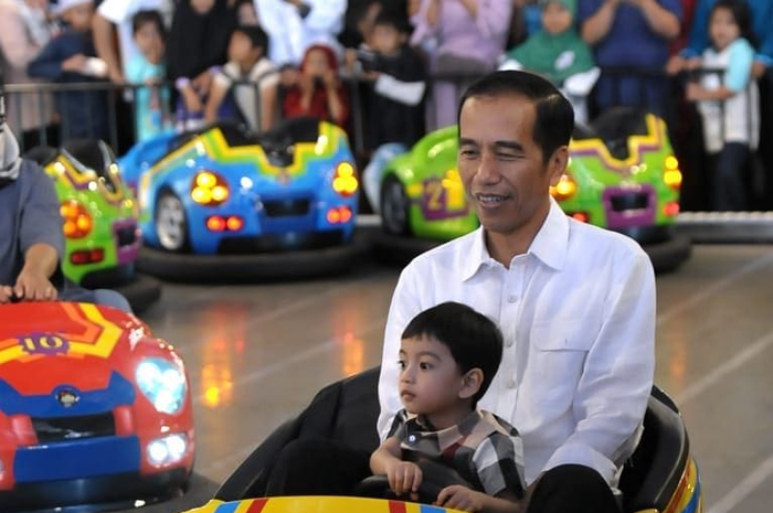 Joko Widodo dan Jan Ethes Srinarendra.