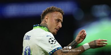 Napoli Resmikan Teman Seangkatan Maarten Paes, Berikutnya Dua Raksasa Bertinggi 2 Meter dan Sohib Jay Idzes