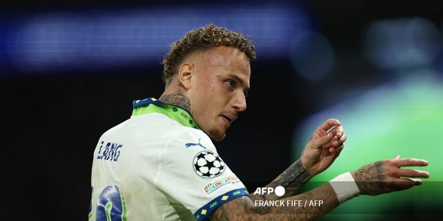 Napoli Resmikan Teman Seangkatan Maarten Paes, Berikutnya Dua Raksasa Bertinggi 2 Meter dan Sohib Jay Idzes