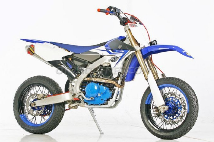 Yamaha Scorpio supermoto dari Papua