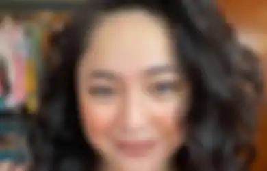 Usianya Sudah Menginjak Kepala 3, Marshanda Pamer Uban yang Ada di Kepalanya hingga Banjir Komentar, Netizen: Cantiknya Nggak Pernah Luntur!