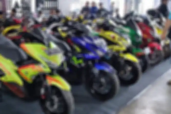 Customaxi Yamaha 2018