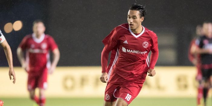 Pemain Almere City, Ezra Walian 