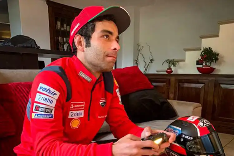 Jangan Sampai Lewat, Balapan Virtual Terbesar Tahun Ini, Dari MotoGP Terus Moto2 Hingga Moto3 Digelar