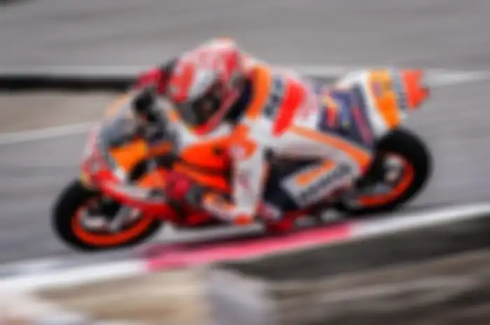 Marc Marquez di atas Honda NSF100