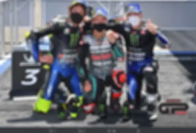 Valentino Rossi (kiri), Fabio Quartararo (tengah) dan Maverick Vinales (kanan).