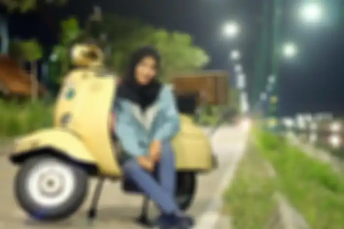 Benda Yang Wajib Dibawa Ladies Scooter Saat Naik Vespa