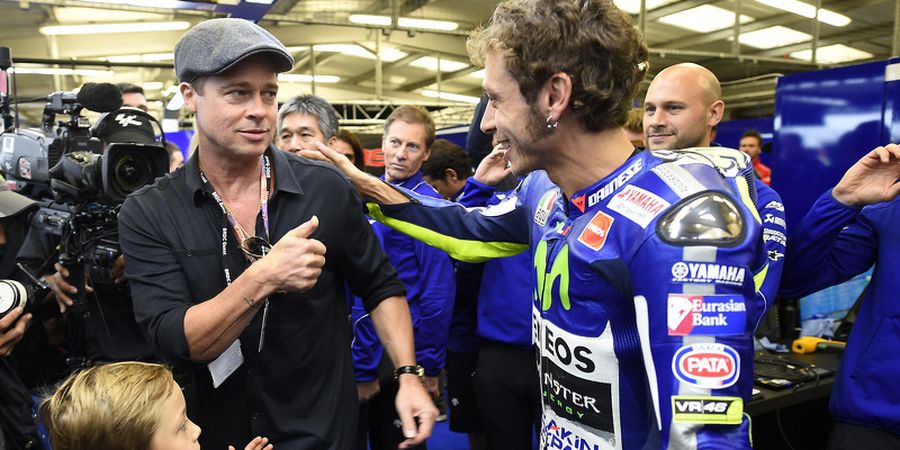 Valentino Rossi Ungkap Relasinya dengan Aktor Hollywood Brad Pitt