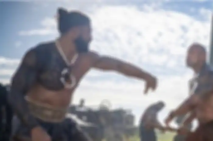 Roman Reigns dan The Rock dalam film Fast & Furious: Hobbs & Shaw