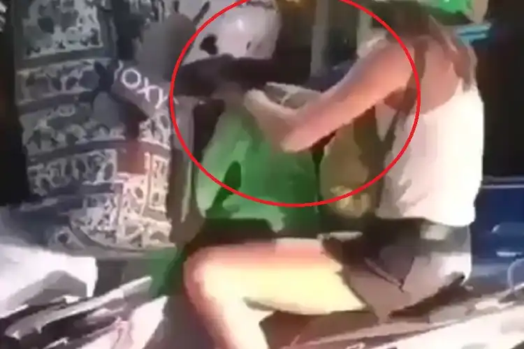 Video Viral Enaknya Jadi Driver Ojek Online, Dielus-elus Cewek Bule Seksi