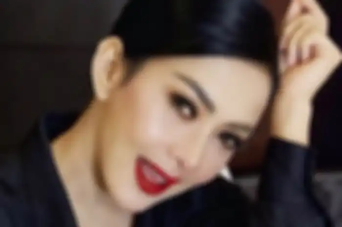Syahrini 