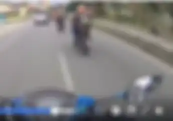 Lagi Viral.. Video Vlogger Disenggol Rombongan Turing R15 Sampai Jatuh, Salah Siapa?