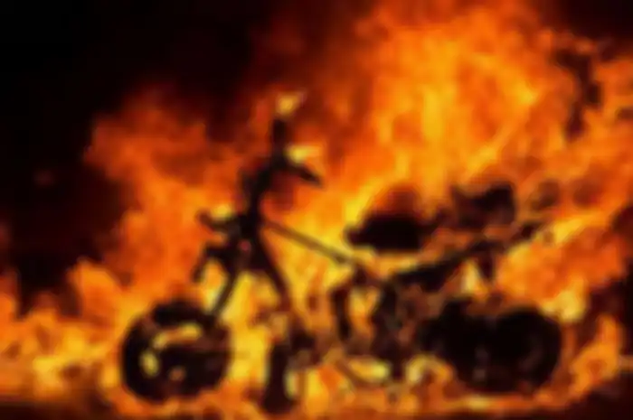 Ilustrasi motor meledak