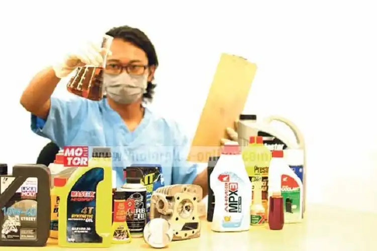 Ngerih.. Kemasan Oli Palsu Sangat Mirip Asli, Hanya Bisa Dideteksi Lewat Efek Samping!