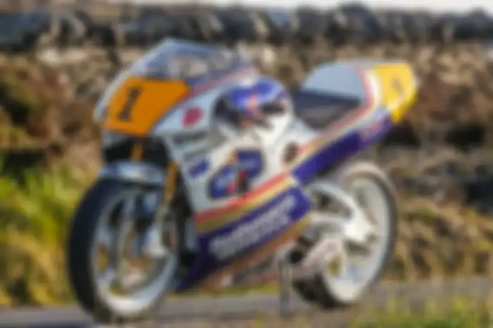 Replika GP500 milik James Mansfield