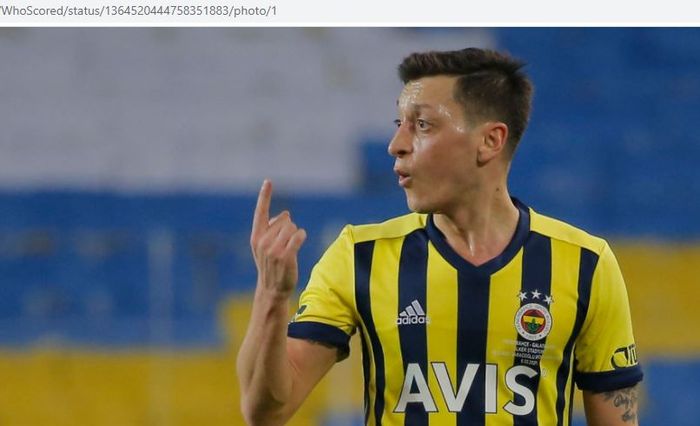 Gelandang Fenerbache, Mesut Oezil.