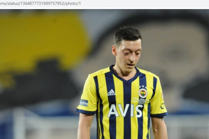 Gelandang Fenerbache, Mesut Oezil.