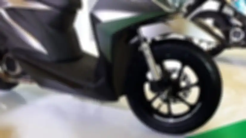 Pelek Honda Scoopy 12 inci dipilih plus sokbreker depan aftermarket