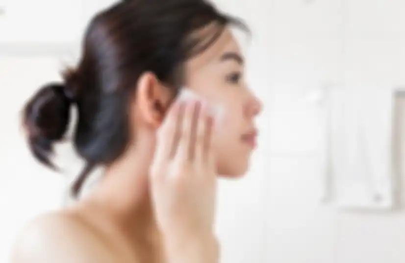 Ilustrasi memakai toner
