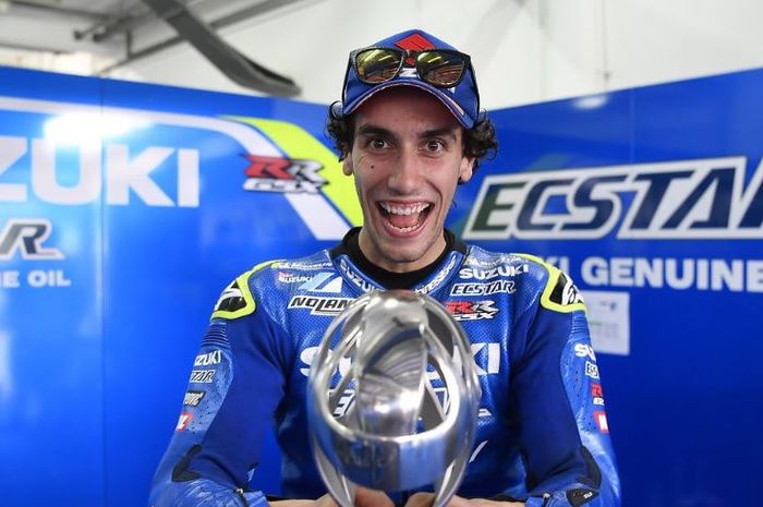 Ekspresi pembalap tim Suzuki Ecstar, Alex Rins