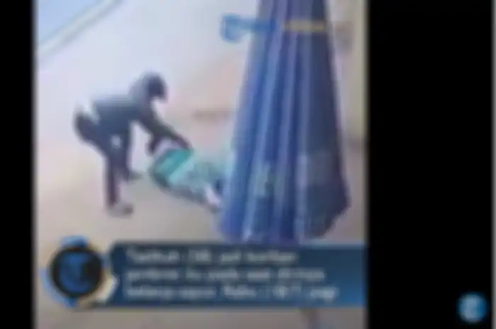 Wanita tua melawan saat dijambret