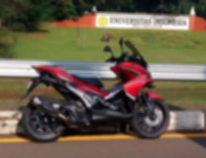 Modifikasi Yamaha Aerox jarang ada, mirip dengan motor matik Eropa nih