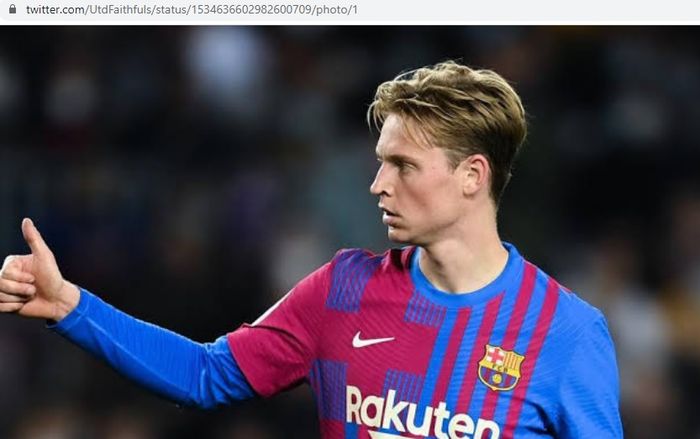 Gelandang tengah Barcelona, Frenkie de Jong, dikabarkan menjadi target utama Manchester United.