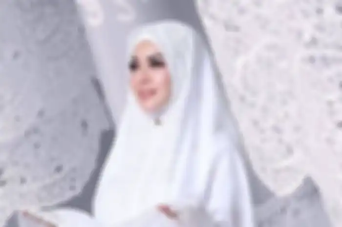 Mukena Milik Syahrini