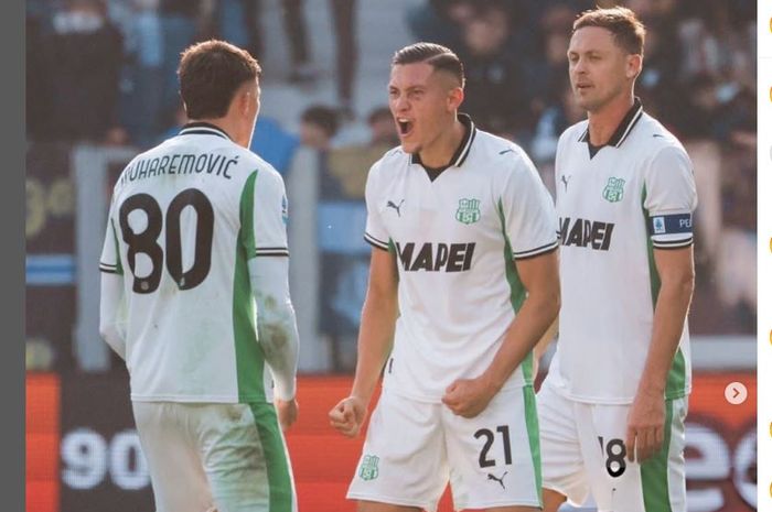 AC Milan Transfer News: Idzes Deal Blocked?