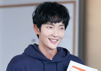 Potret Lee Joon Gi Balik Jadi Anak Kuliahan di Drama Terbaru SBS Again My Life, Hindari Nonton di Drakorindo