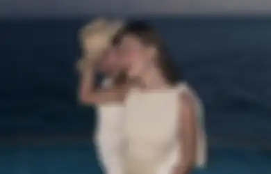 Bukti Hailey Bieber Sengaja Rahasiakan Kehamilan Sebelum Umumkan di Instagram