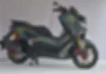 Hanya Bermain Stiker Decal Yamaha NMAX Jadi Kelihatan Begitu Mewah