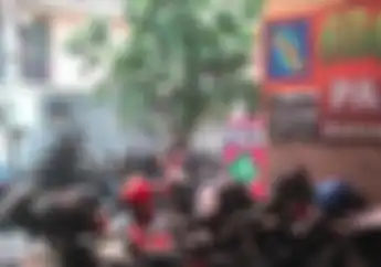 Wuih! Usaha Parkir di Surabaya, Omzetnya Bikin Dengkul Gemetar Bro