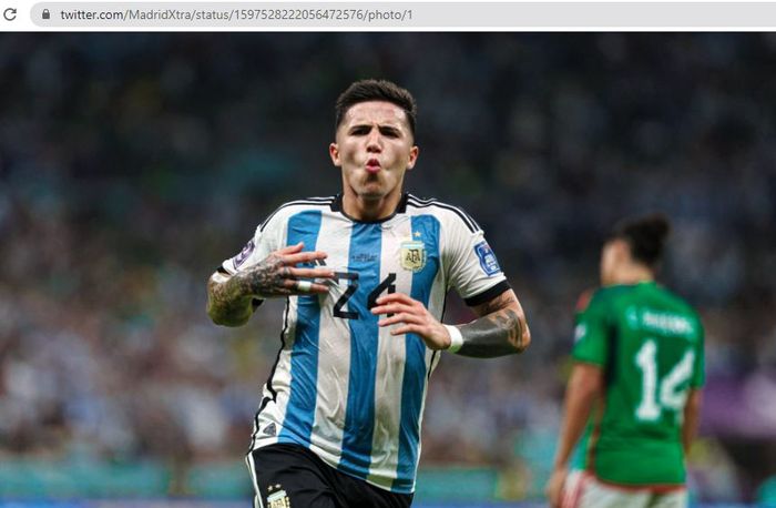 Gelandang timnas Argentina, Enzo Fernandez, saat merayakan golnya ke gawang timnas Meksiko dalam matchday 2 babak penyisihan Grup C Piala Dunia 2022 di Lusail Iconic Stadium, Sabtu (26/11/2022).