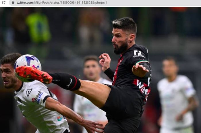 Olivier Giroud mencetak gol untuk AC Milan ke gawang Spezia dalam giornata 13 Liga Italia 2022-2023 di Stadion San Siro, Sabtu (5/11/2022).