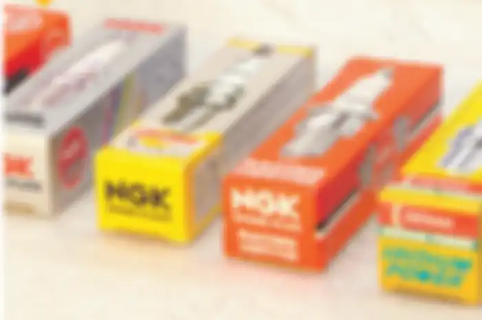 Model-model busi dari NGK