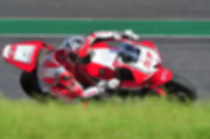 Andi Gilang yang tampil di kelas Supersport 600 cc.