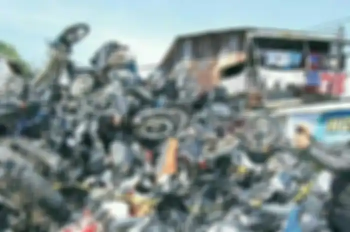 Motor sitaan bukti pelanggaran tilang di kantor Satlantas Polres Balikpapan menumpuk nggak ada yang 