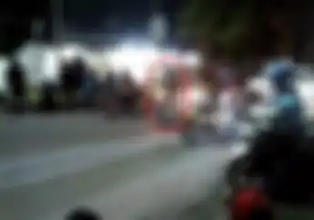Video Mami Racing Usir Pemotor Lain Supaya Jalur Balap Liar Clear 