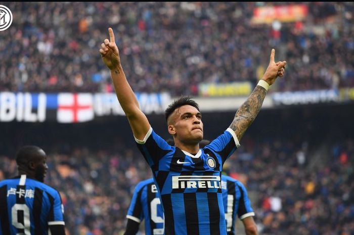 Lautaro Martinez mencetak gol saat Inter Milan bersua Cagliari dalam partai Serie A di Giuseppe Meazza, 26 Januari 2020.