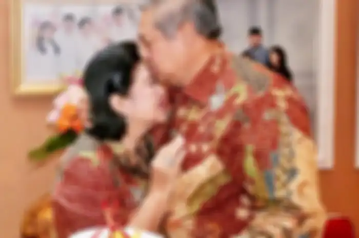 Ani Yudhoyono didiagnosis menderita kanker darah