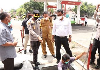 Sidak SPBU dan LPG 3 KG, Kapolres Situbondo dan Kadiskoperindag Respon Keluhan Masyarakat