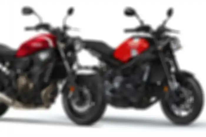 (Kanan ke kiri) XSR900 dan XSR700