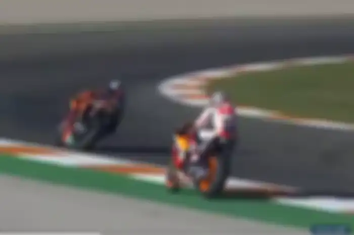 Pol Espargaro sempat ingin menabrak Marc Marquez di sesi Latihan Resmi 1