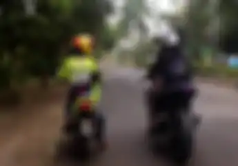 Video Yamaha F1ZR Ditantang Kawasaki Ninja 250, Siapa yang Ngerasain Malu?